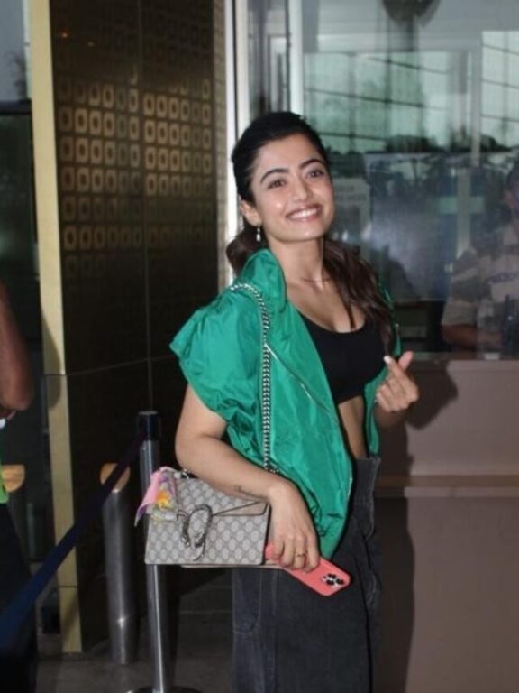 cropped-Rashmika-Airport-Look.jpg